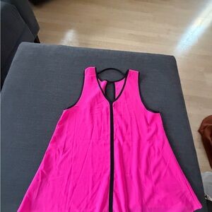 Source Unknown Hot Pink Tank Top with Black Trim